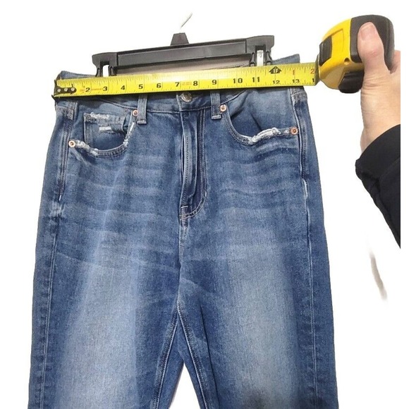 American Eagle Mom Jean Womens Size 2 High Rise Distressed Raw Hem Medium Wash - Picture 4 of 9